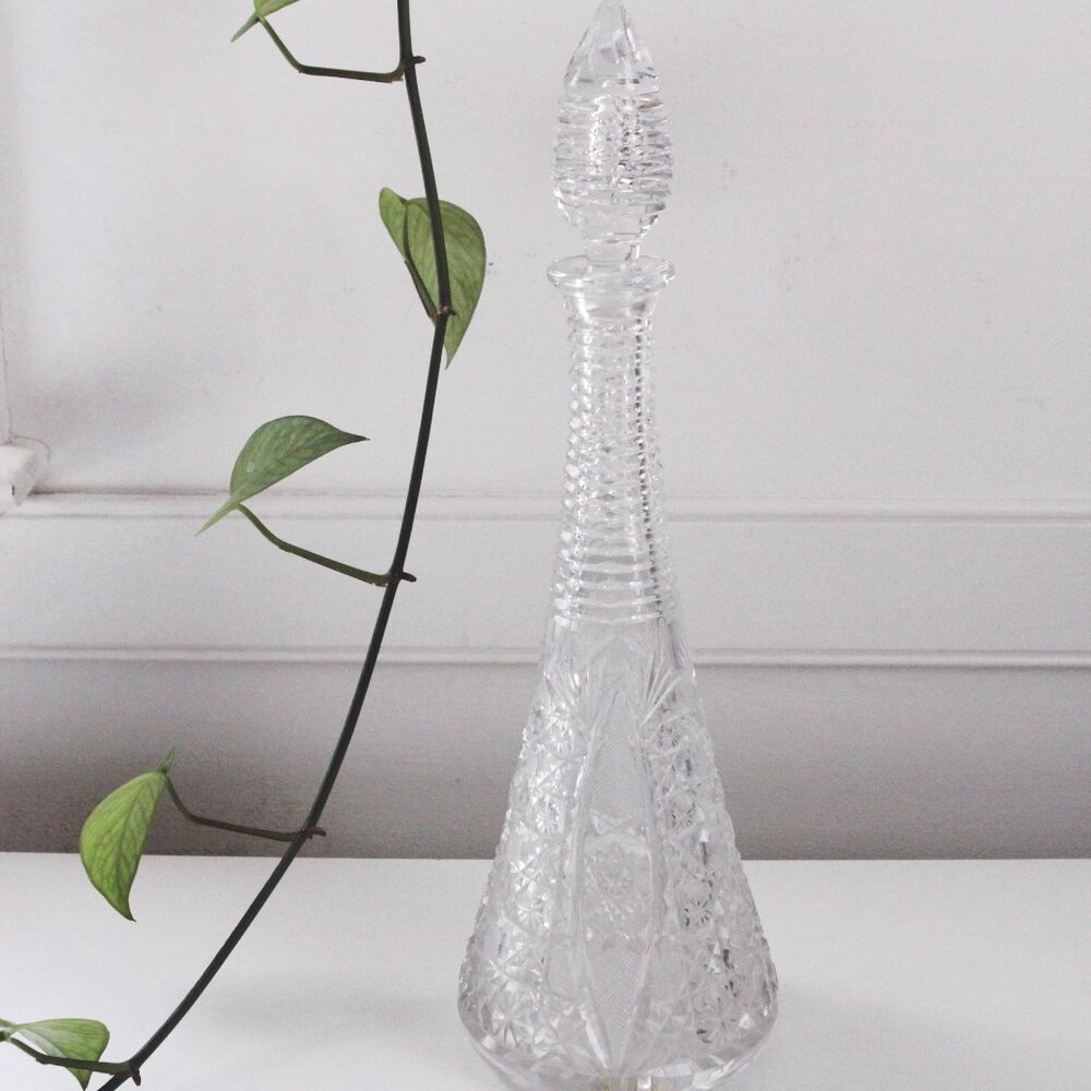 Vintage Obelisk Crystal or Cut Glass Glass Decanter Wine Liquor Barware